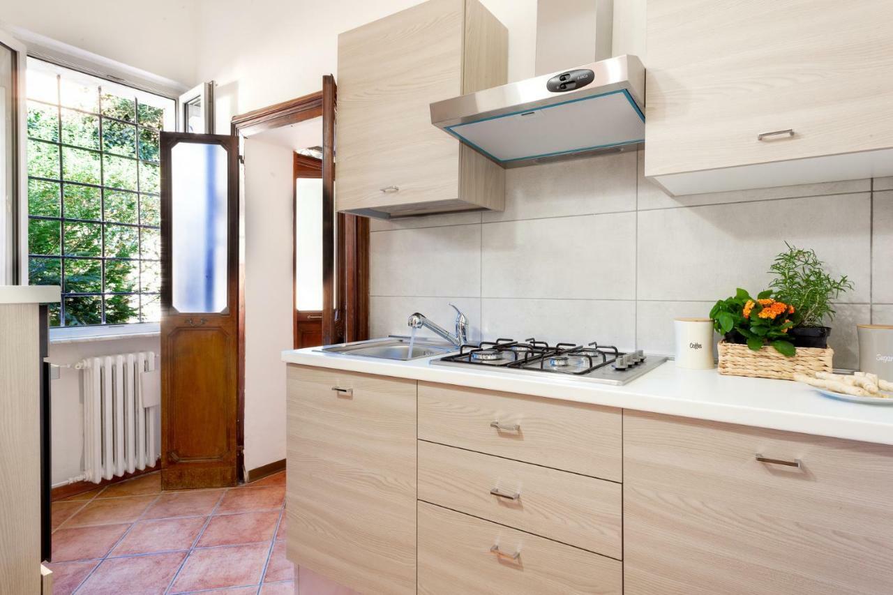 Duplex Apartment In Pieno Centro Ferrara Exterior photo